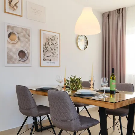 Apartments Divna Mali Losinj Exterior photo