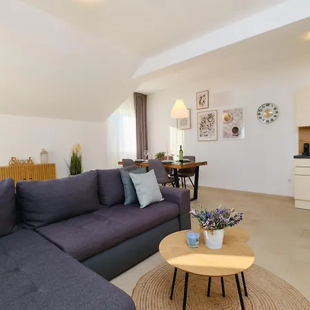 Apartments Divna Mali Losinj Exterior photo