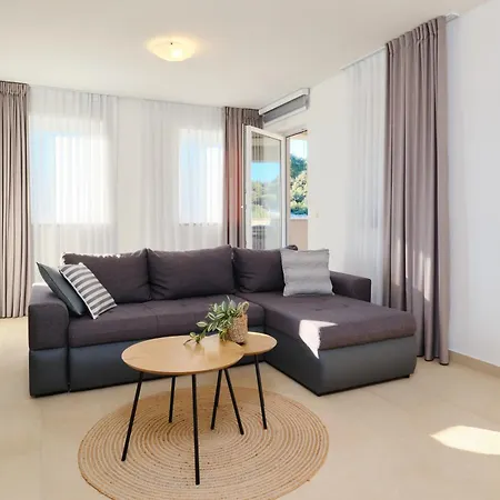 Apartments Divna Mali Losinj Exterior photo