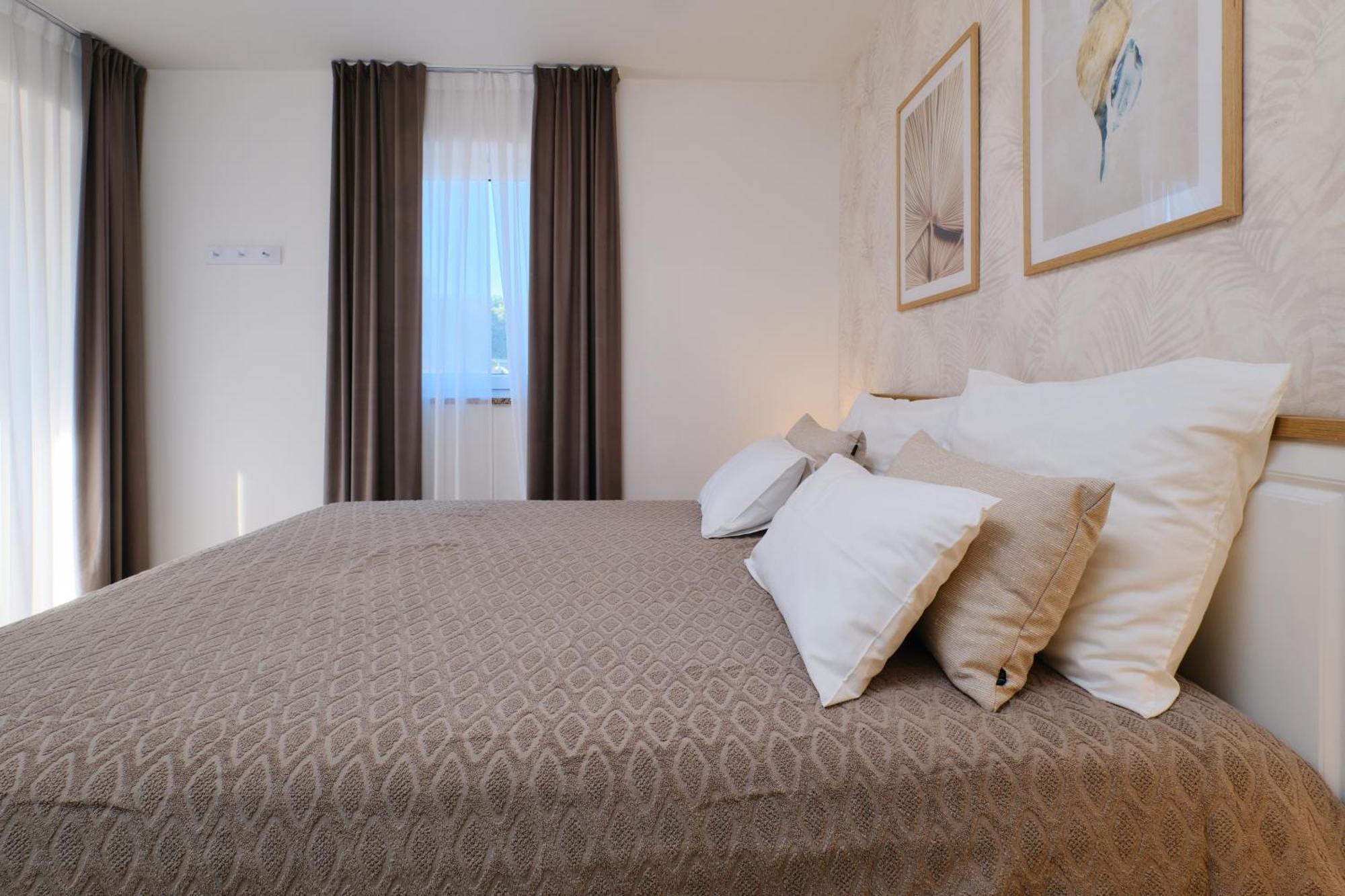 Divna Apartment